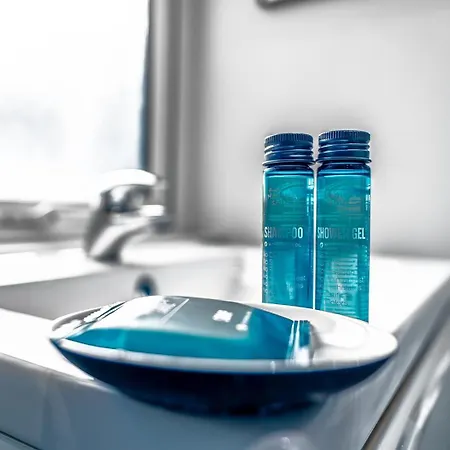 Daire Stylish Flat Near Clifton Village W/ Art Vibe Bristol