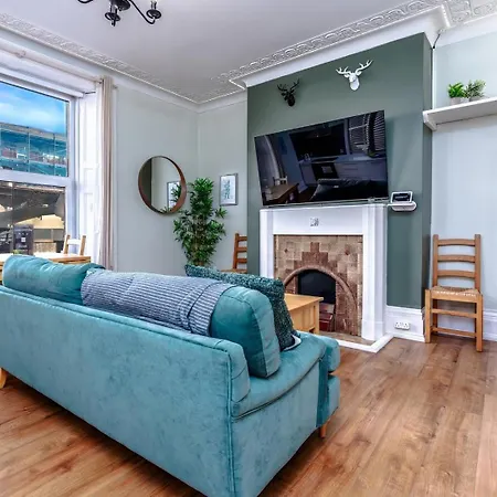 Central Bristol Designer Flat: Art & Culture Hub Апартаменты *