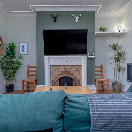 Daire Stylish View Flat In Mural Quarter *