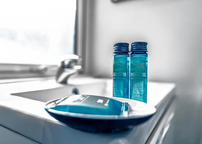 Апартаменты Stylish View Flat In Mural Quarter Бристоль