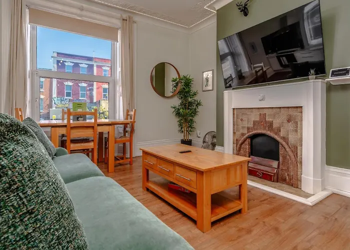 Stylish View Flat In Mural Quarter Апартаменты *